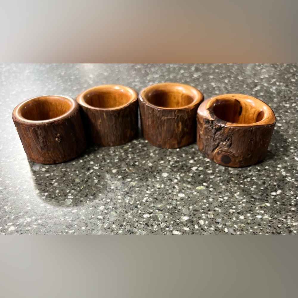Set of 4 Natural Rustic Wood Napkin Rings Boho Cabin Entertaining Dinner Dining
